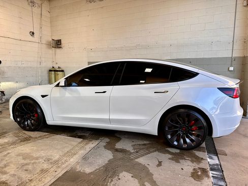 Used 2023 Tesla Model 3 Performance image 1