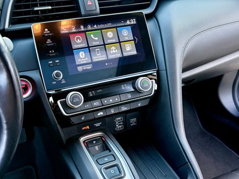 Used 2022 Honda Insight Touring image 13