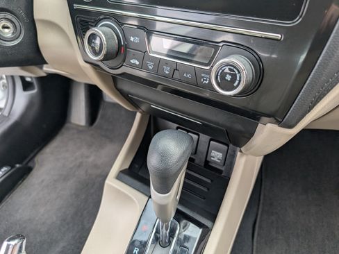 Used 2015 Honda Civic SE image 17