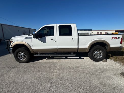 Used 2013 Ford F250 Lariat w/ Chrome Pkg image 1
