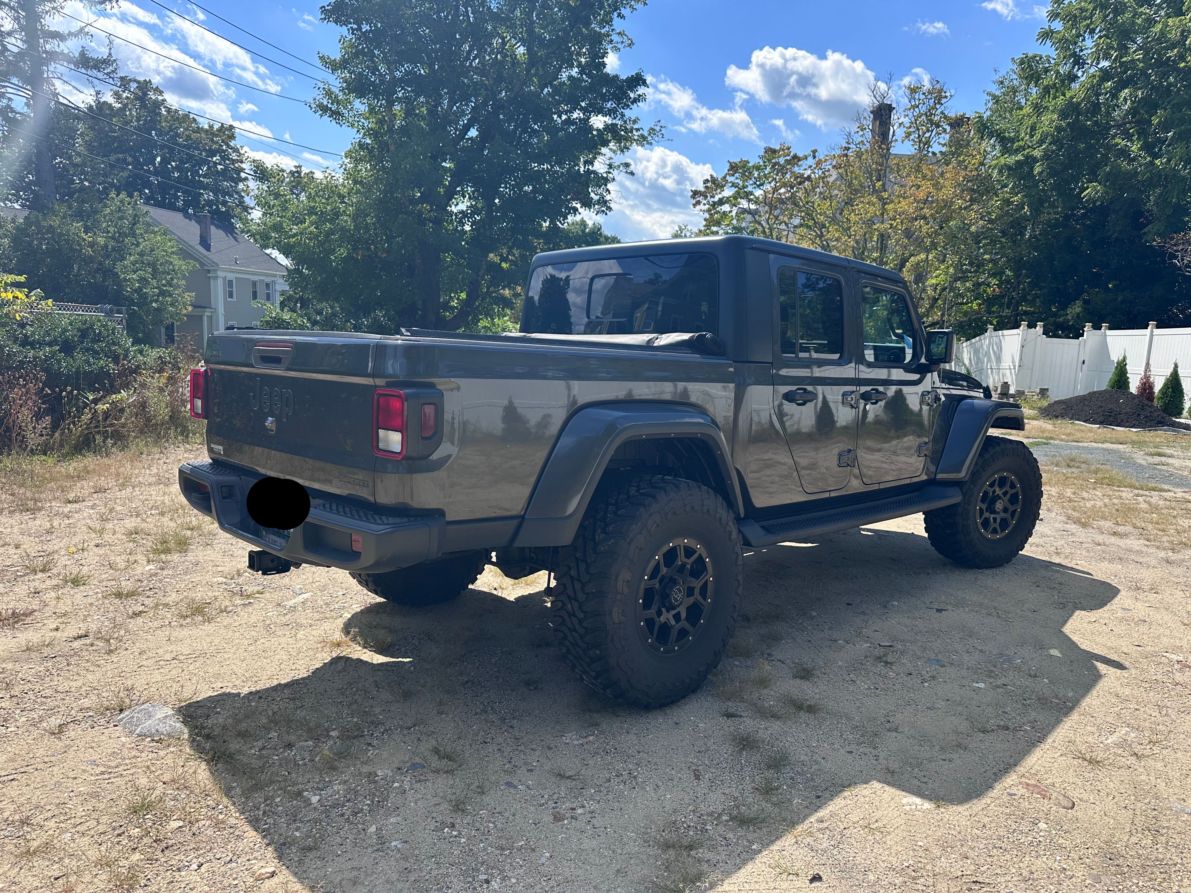 Used 2021 Jeep Gladiator Sport AWD/4WD image 5