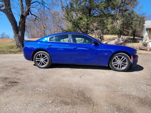 Used 2018 Dodge Charger GT image 16