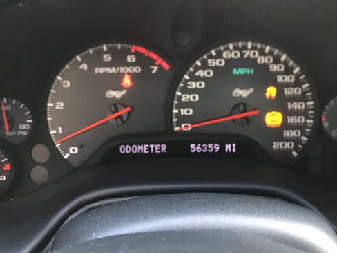 Used 2003 Chevrolet Corvette Coupe w/ Preferred Equipment Group image 13