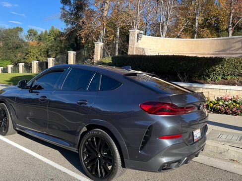 Used 2022 BMW X6 xDrive40i w/ Executive Package image 15