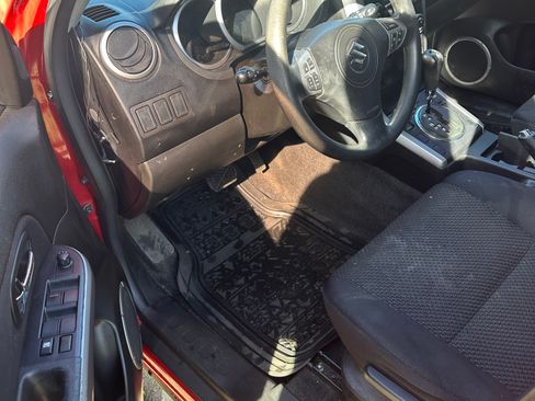 Used 2012 Suzuki Grand Vitara Premium image 6