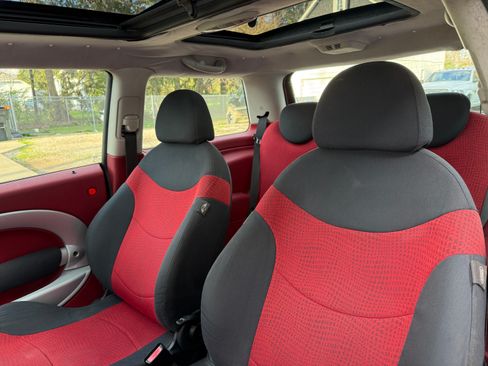 Used 2004 MINI Cooper Hardtop image 6