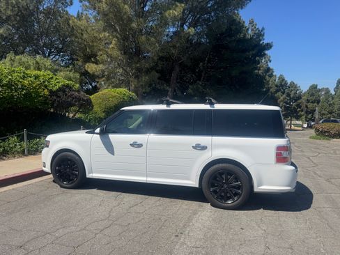 Used 2019 Ford Flex Limited image 1