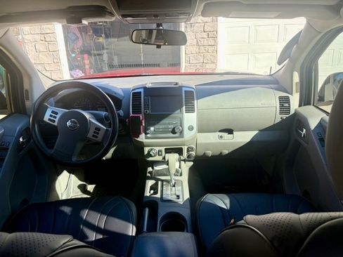 Used 2019 Nissan Frontier SV image 15