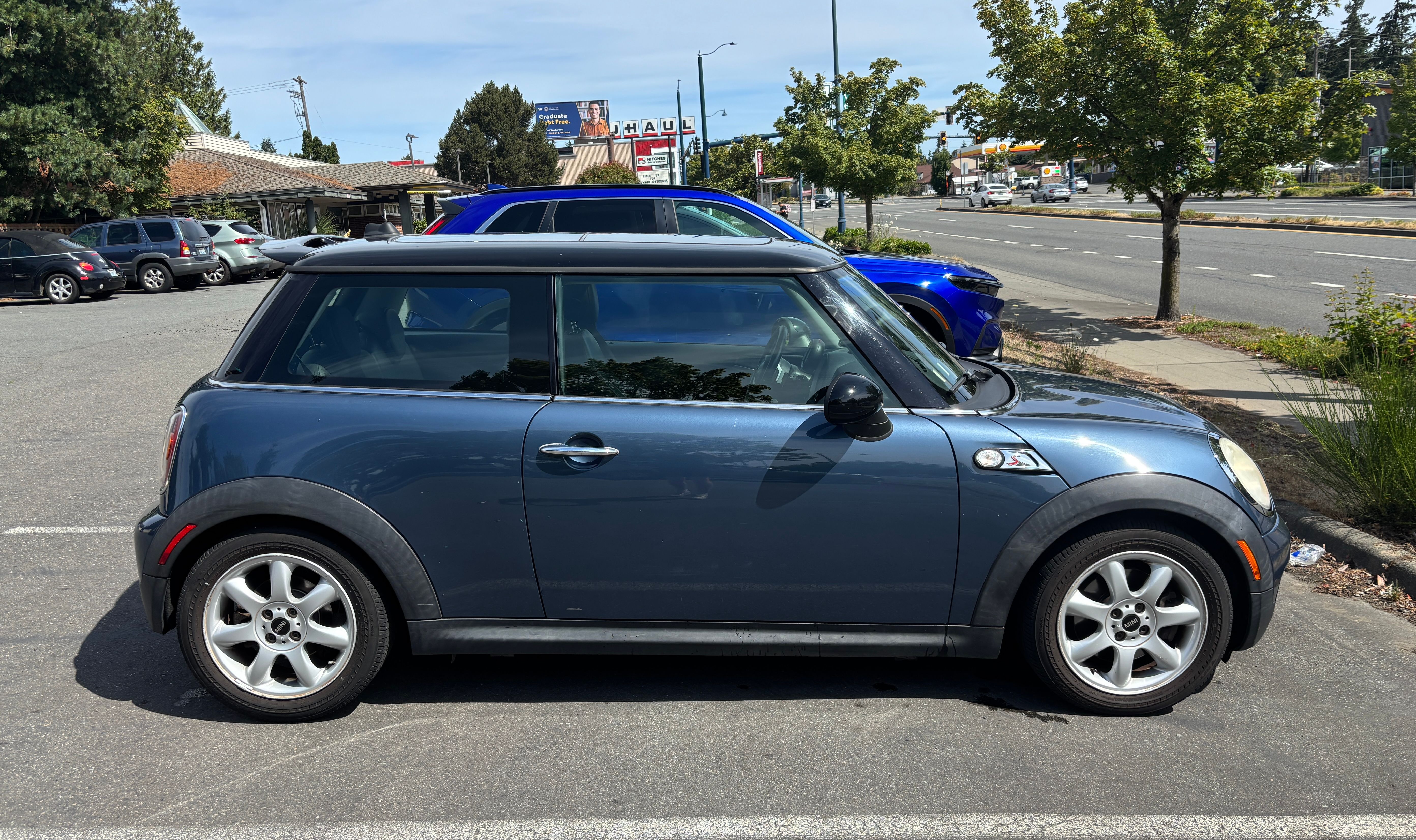 Used 2010 MINI Cooper S FWD image 1
