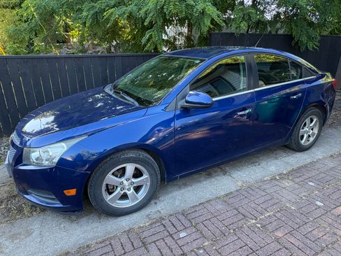 Used 2013 Chevrolet Cruze LT FWD image 12