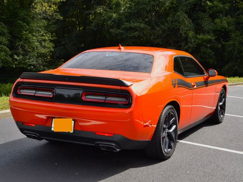 Used 2022 Dodge Challenger R/T w/ Plus Package RWD image 12