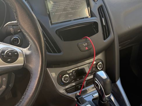 Used 2012 Ford Focus Titanium image 18