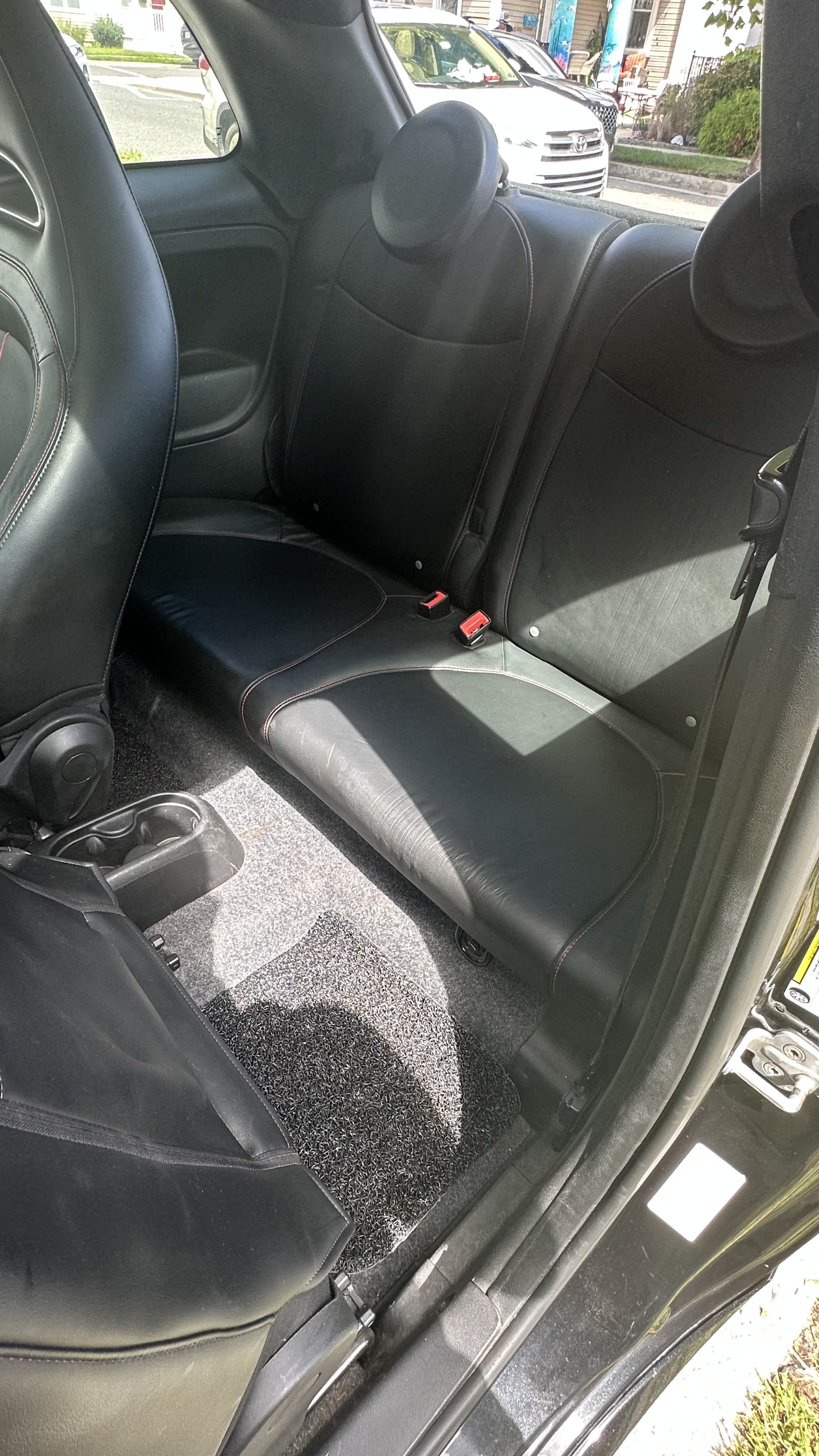 Used 2012 FIAT 500 Abarth w/ Safety & Convenience Pkg FWD image 13