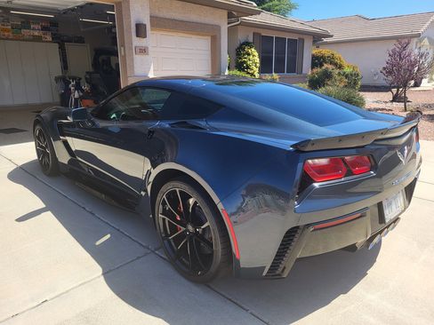 Used 2019 Chevrolet Corvette Grand Sport image 2