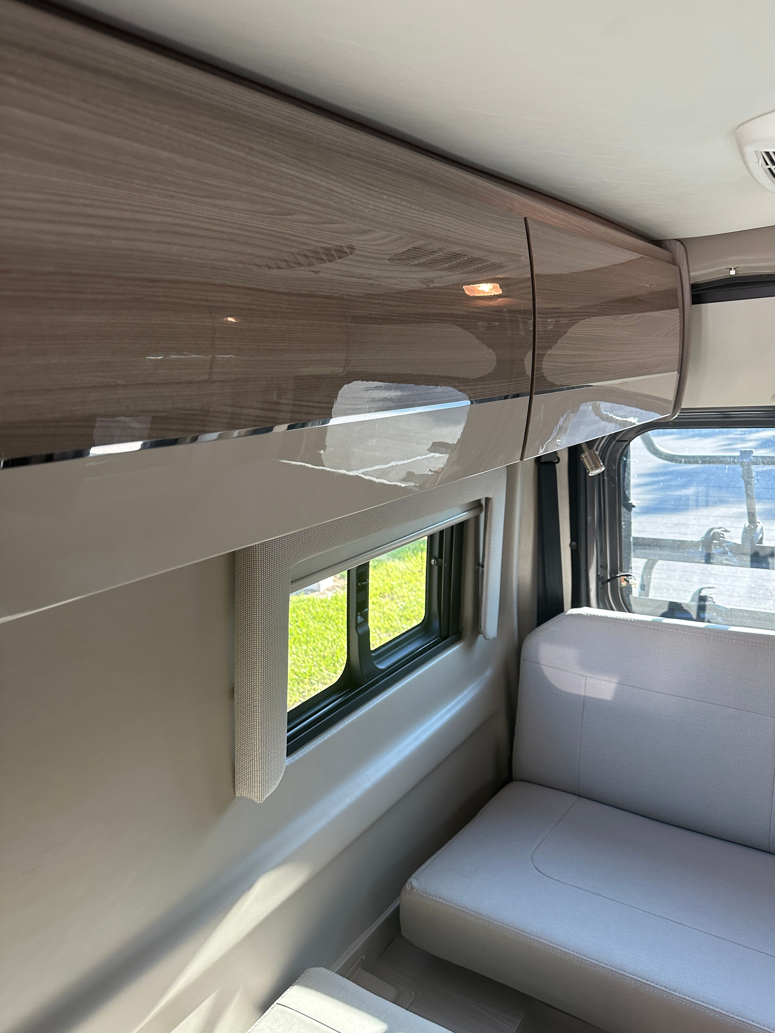 Used 2022 RAM ProMaster 3500 w/ Premium R/V Group FWD image 8