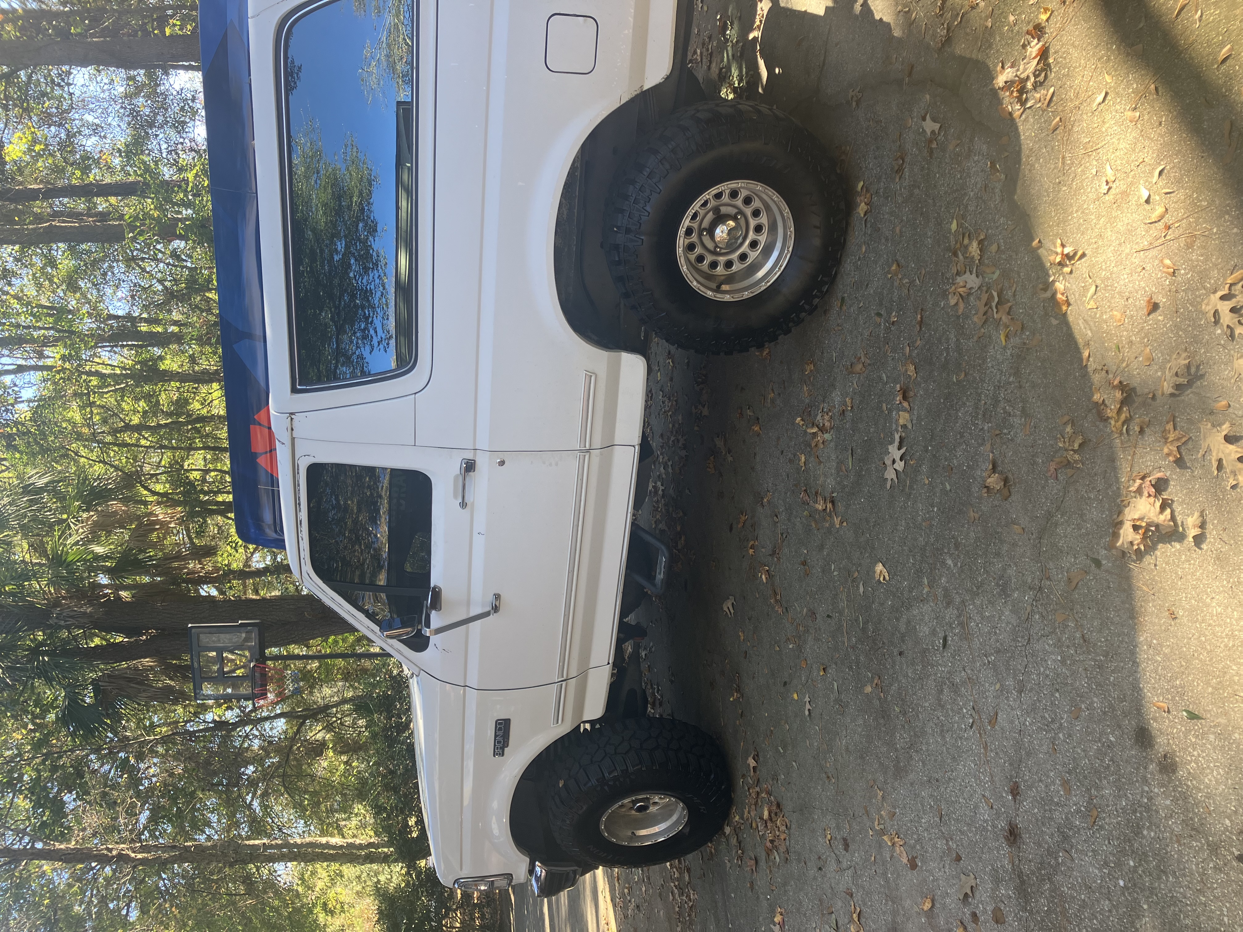 Used 1993 Ford Bronco AWD/4WD image 2