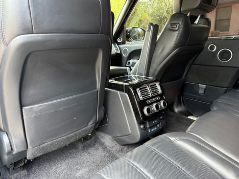 Used 2017 Land Rover Range Rover Long Wheelbase Supercharged image 11