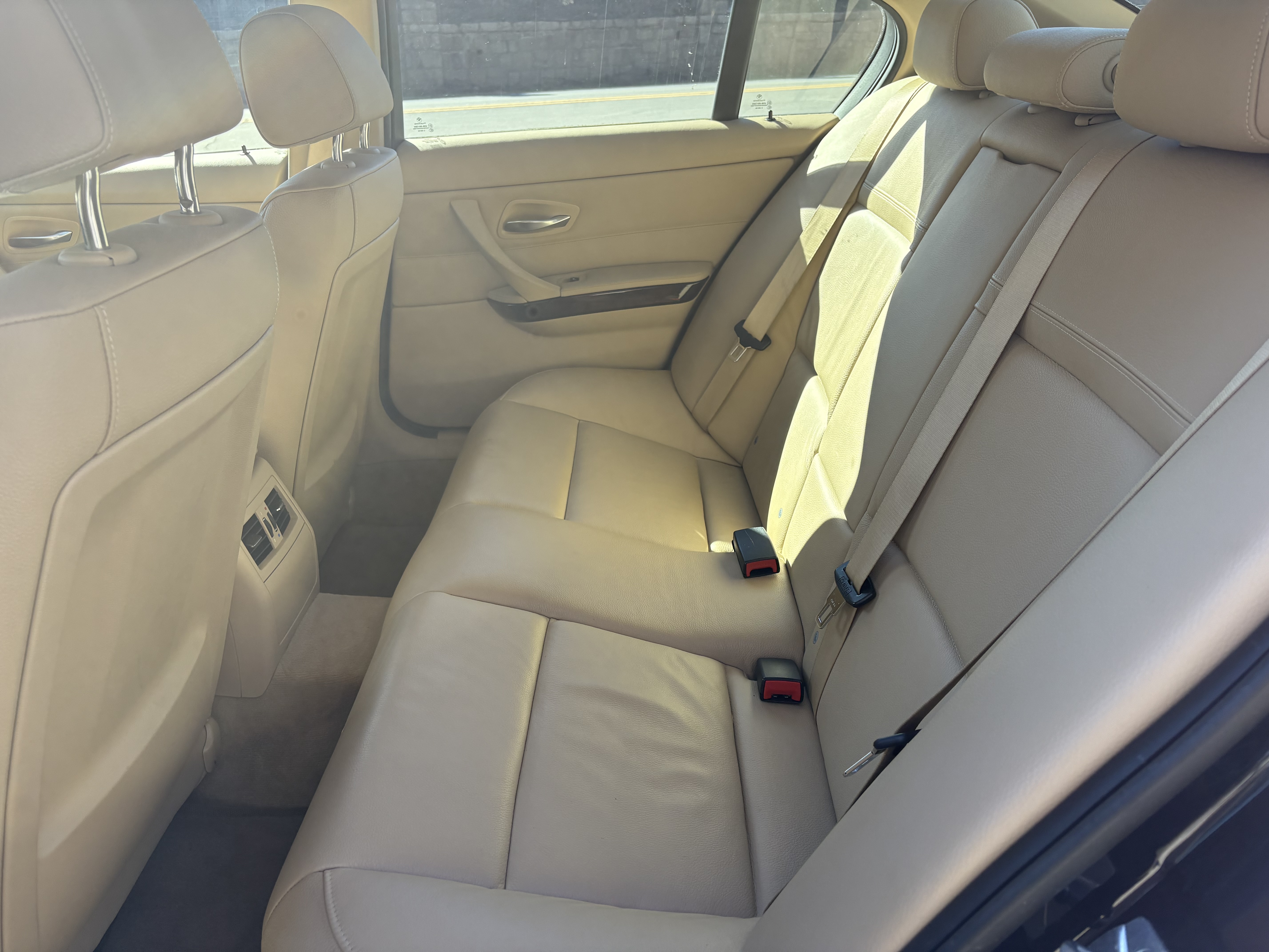 Used 2010 BMW 328i xDrive Sedan AWD/4WD image 8