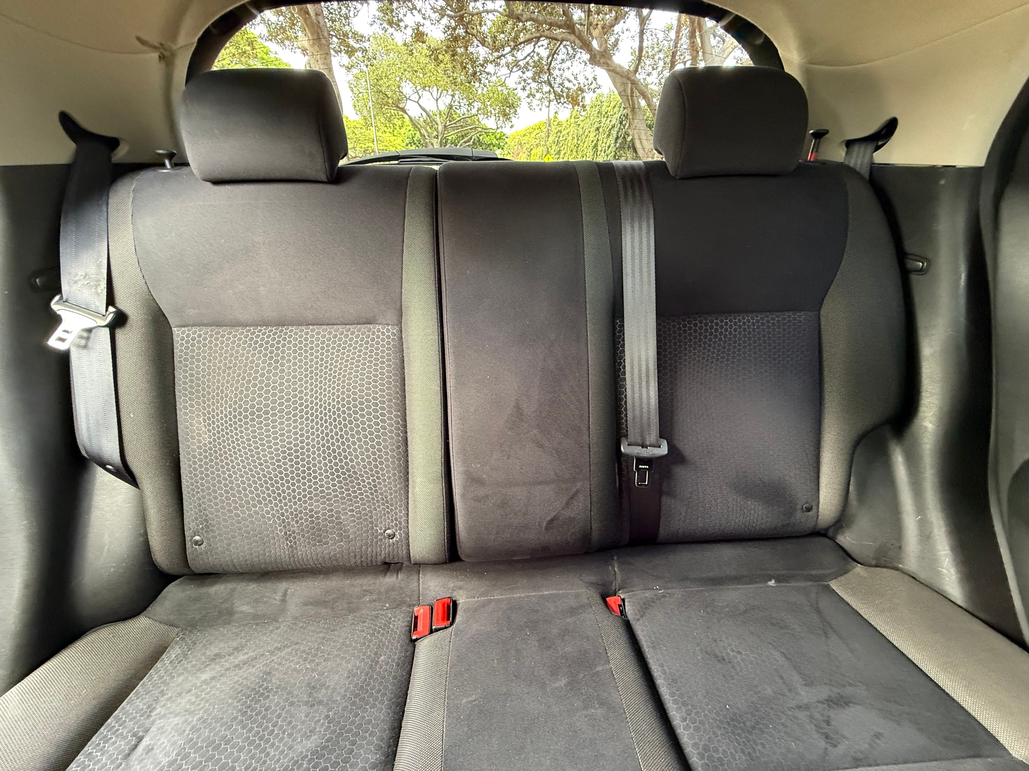 Used 2011 Nissan Juke SV FWD image 17