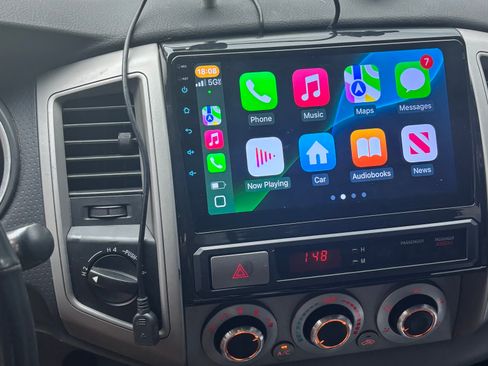 Used 2006 Toyota Tacoma Pickup 4D 6 ft image 11