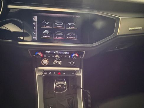 Used 2020 Audi Q3 2.0T Premium Plus w/ Premium Plus Package image 23