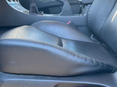 Used 2010 MAZDA MAZDA3 s Grand Touring image 22