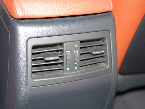 Used 2009 BMW 335i xDrive Sedan image 23