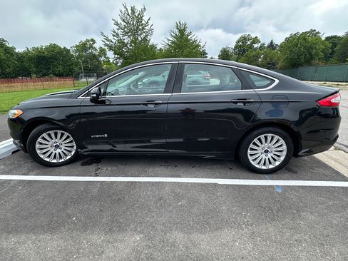 Used 2014 Ford Fusion SE w/ Equipment Group 502A FWD image 1