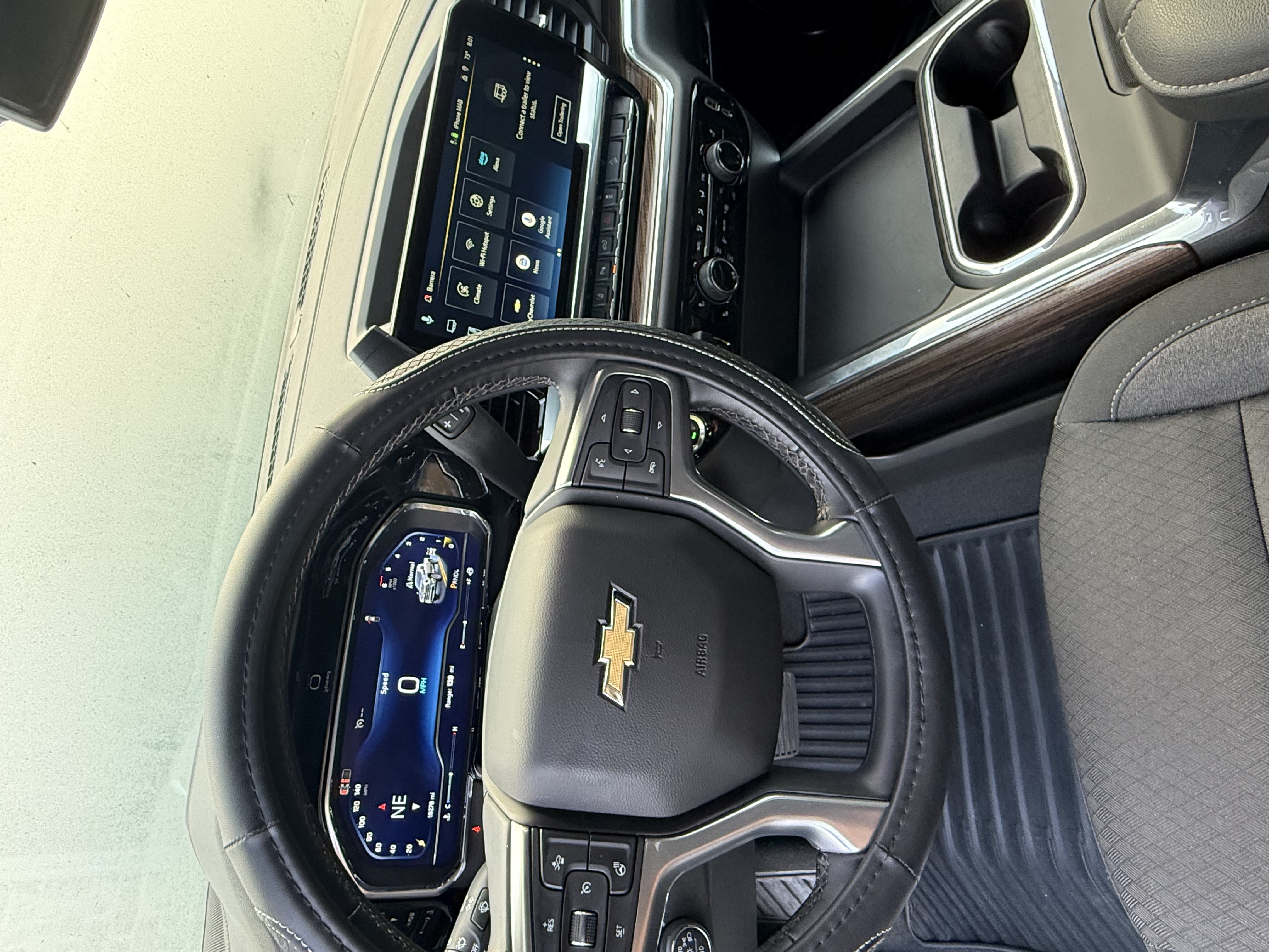 Used 2025 Chevrolet Silverado 2500 LT w/ Safety Package AWD/4WD image 13