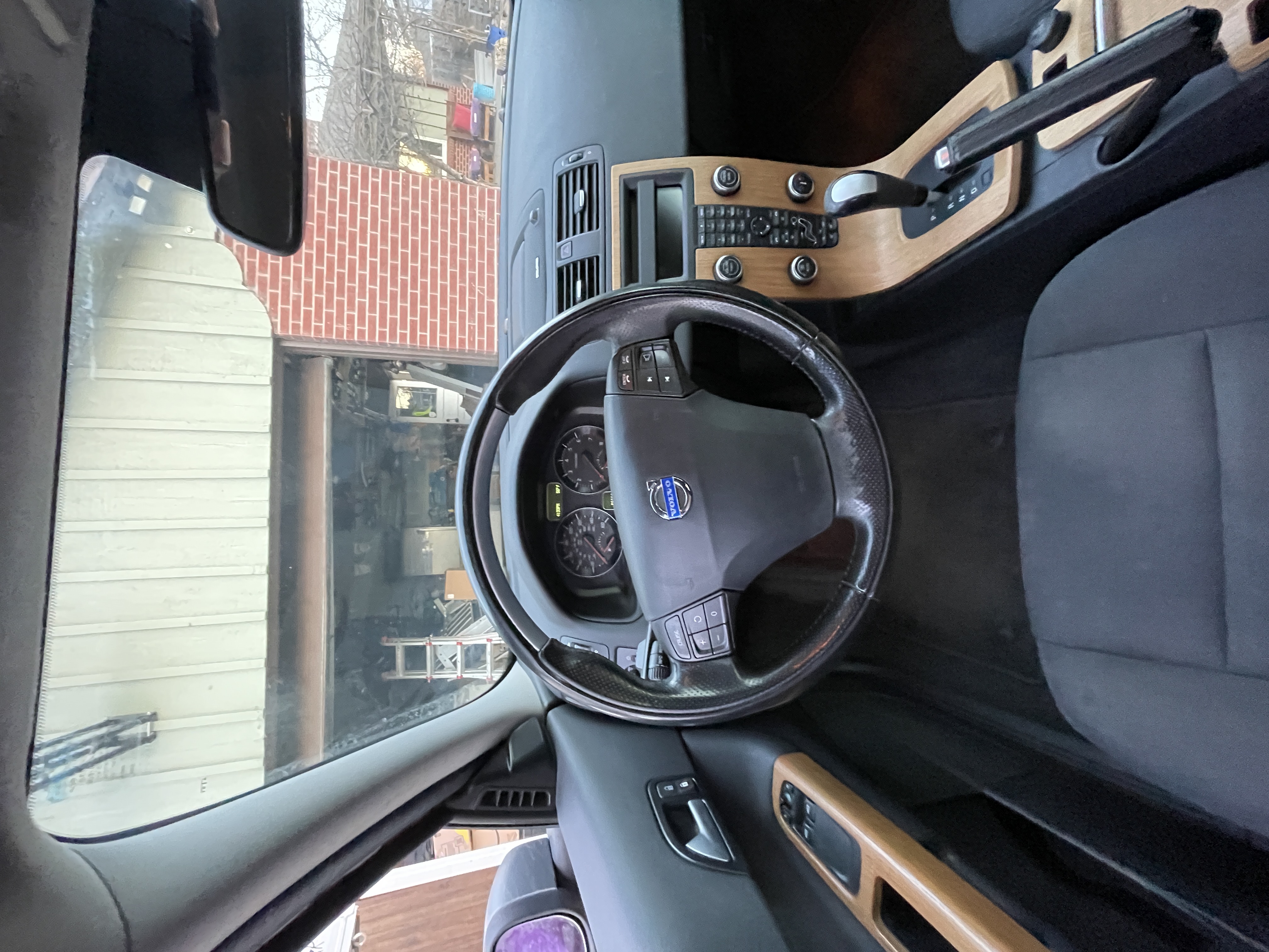 Used 2011 Volvo C30 FWD image 13