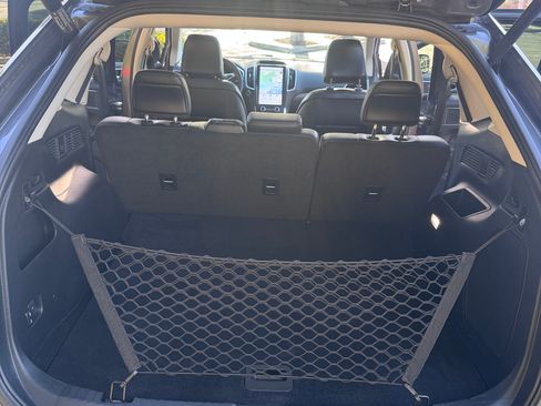 Used 2021 Ford Edge Titanium AWD/4WD image 9