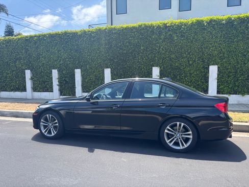 Used 2012 BMW 328i Sedan RWD image 4