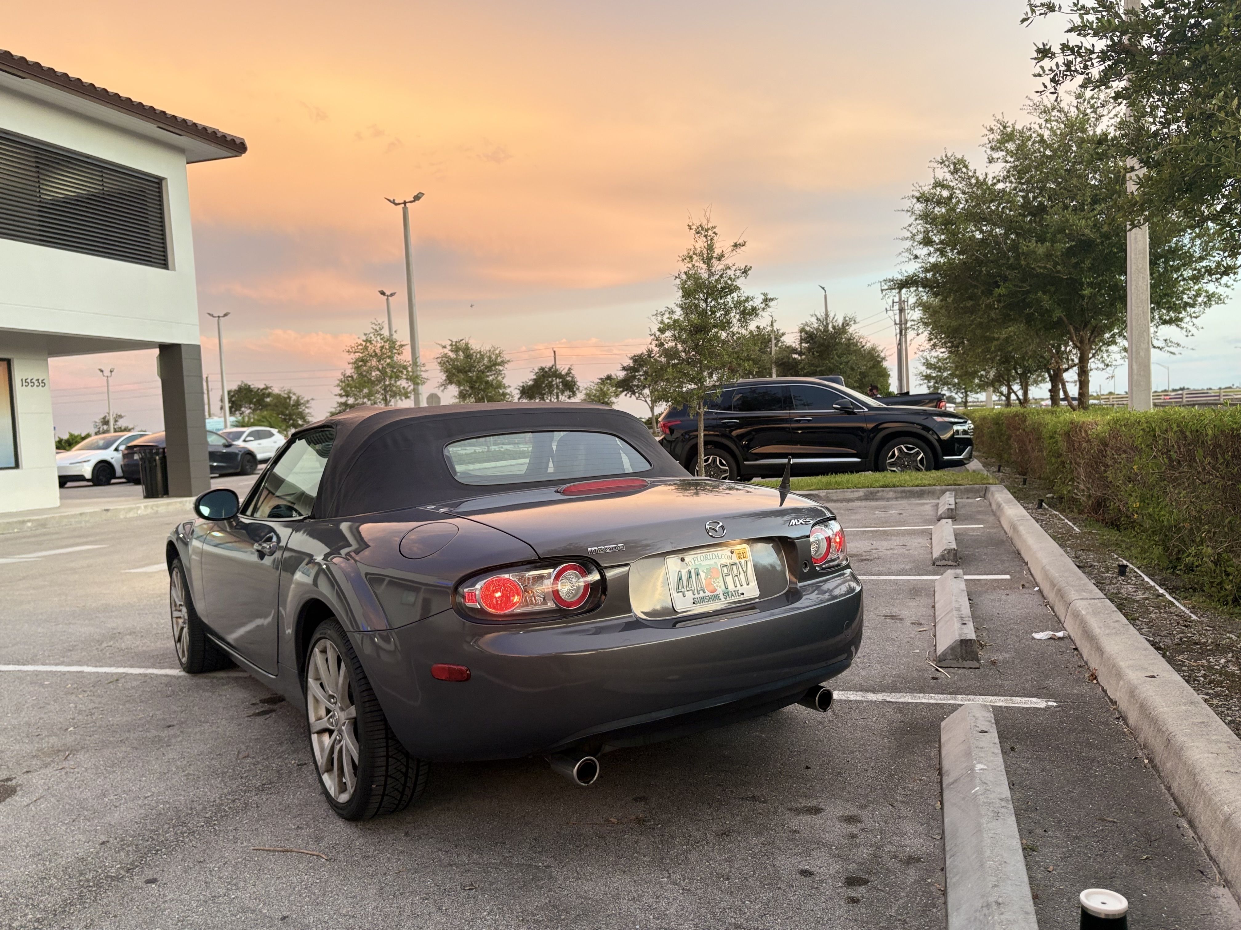 Used 2007 MAZDA MX-5 Miata Touring RWD image 12