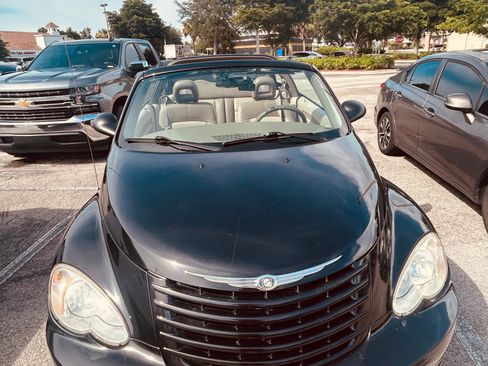 Used 2008 Chrysler PT Cruiser Convertible FWD image 5
