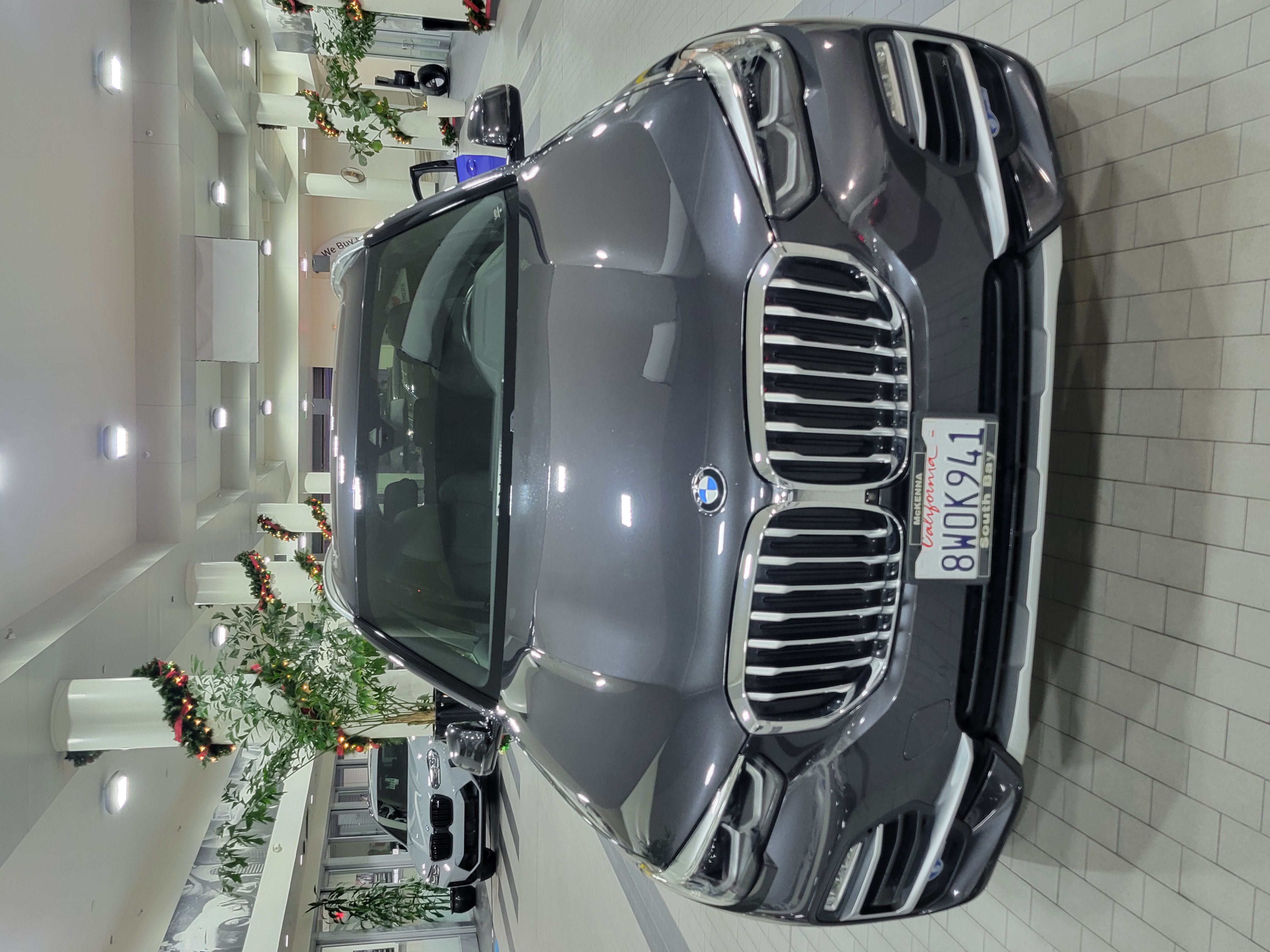 Used 2021 BMW X5 xDrive45e w/ Parking Assistance Package AWD/4WD image 1