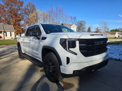 Used 2023 GMC Sierra 1500 Elevation