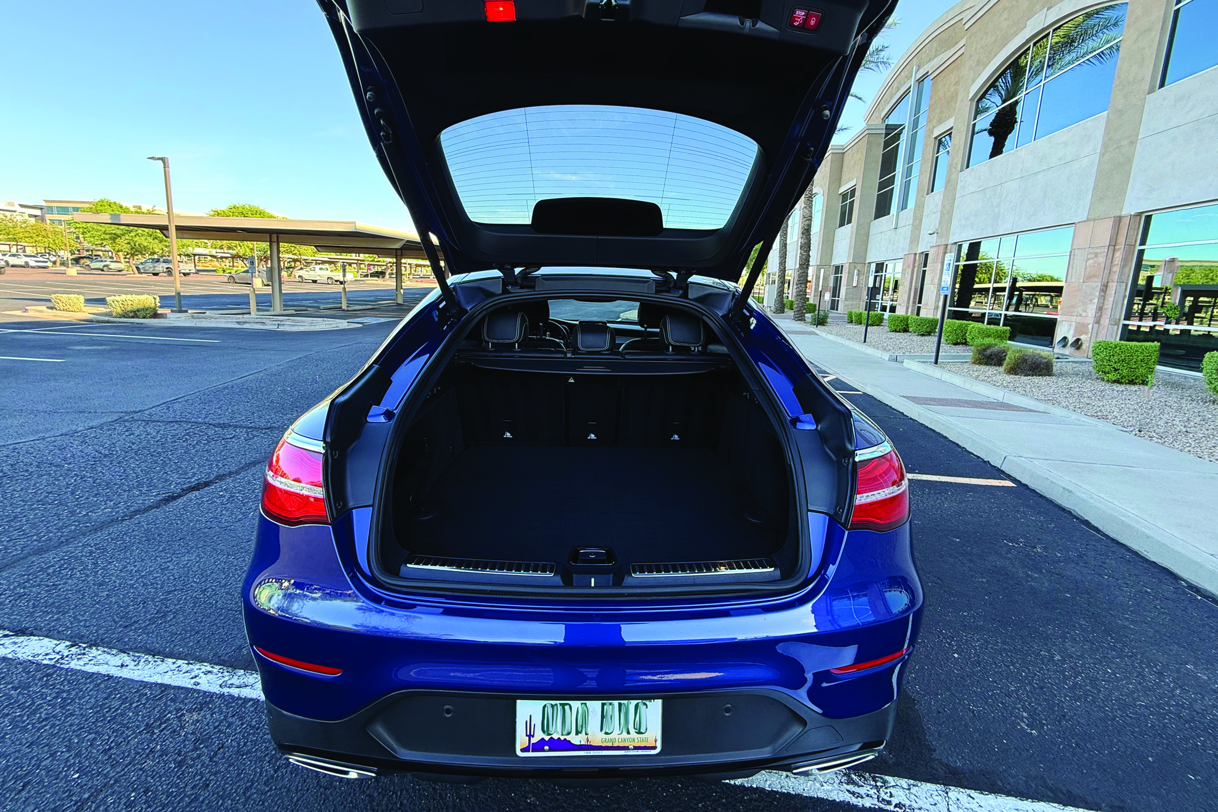 Used 2018 Mercedes-Benz GLC 300 4MATIC Coupe image 6