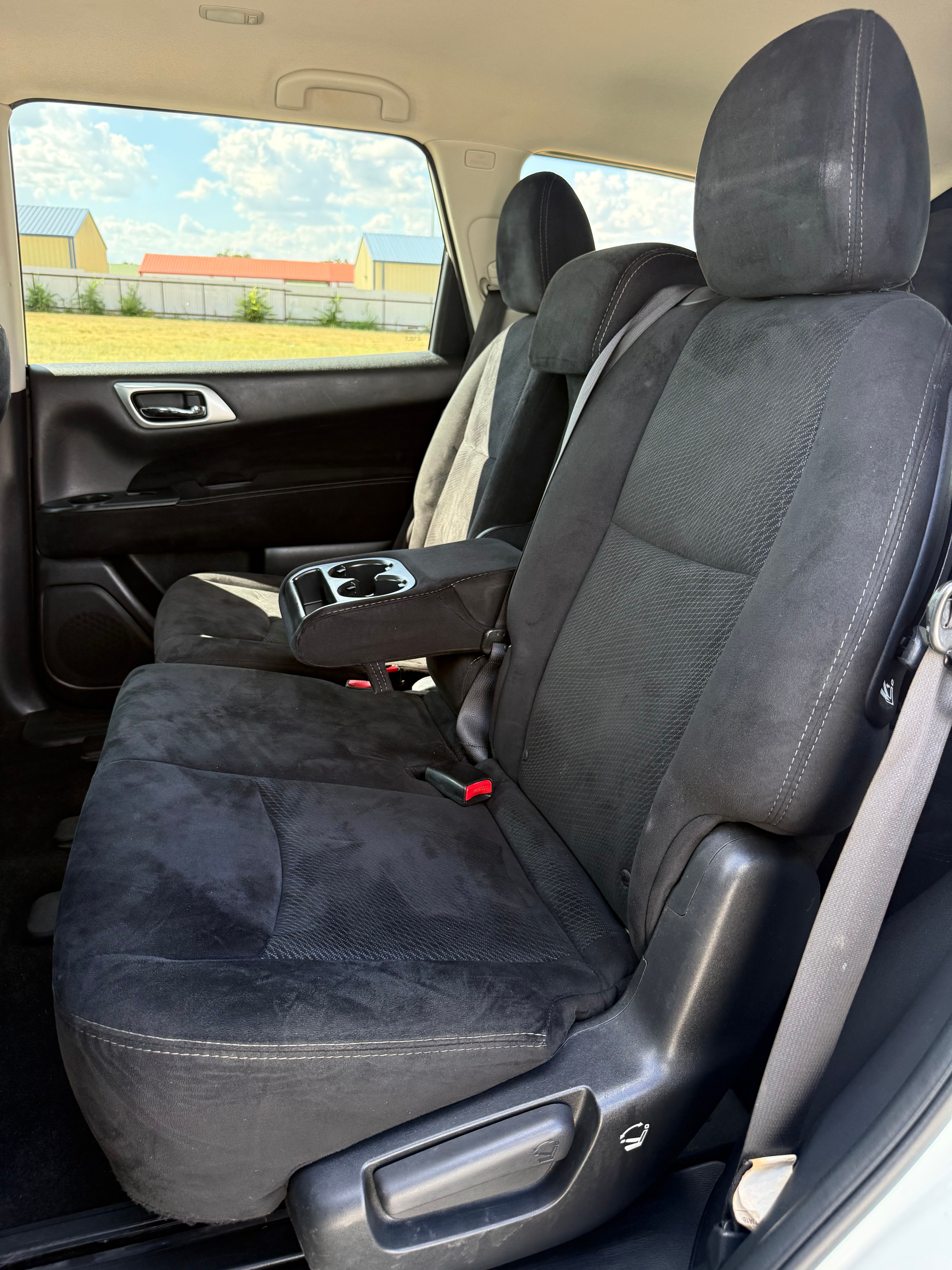 Used 2016 Nissan Pathfinder S FWD image 11