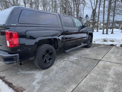 Used 2018 Chevrolet Silverado 1500 LTZ Z71 w/ LTZ Plus Package image 21