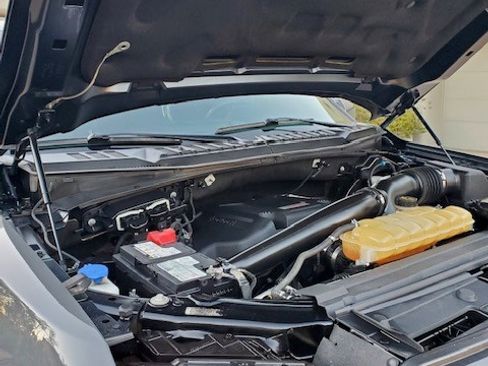 Used 2018 Ford F150 Raptor w/ Equipment Group 802A Luxury image 10