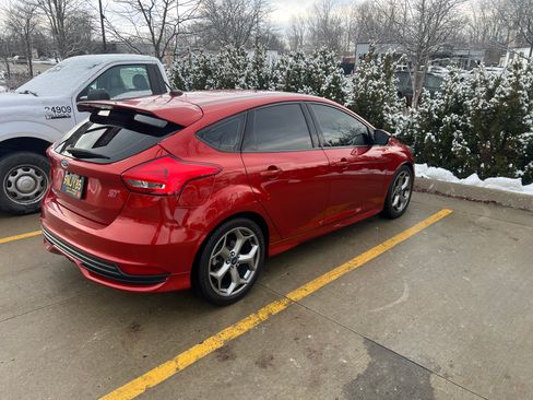 Used 2018 Ford Focus ST image 8
