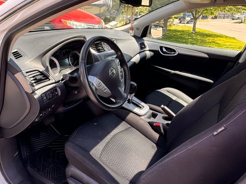 Used 2014 Nissan Sentra SR w/ Premium Package FWD image 6