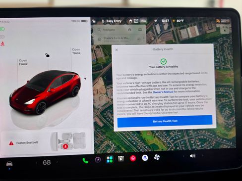 Used 2022 Tesla Model Y Performance AWD/4WD image 16