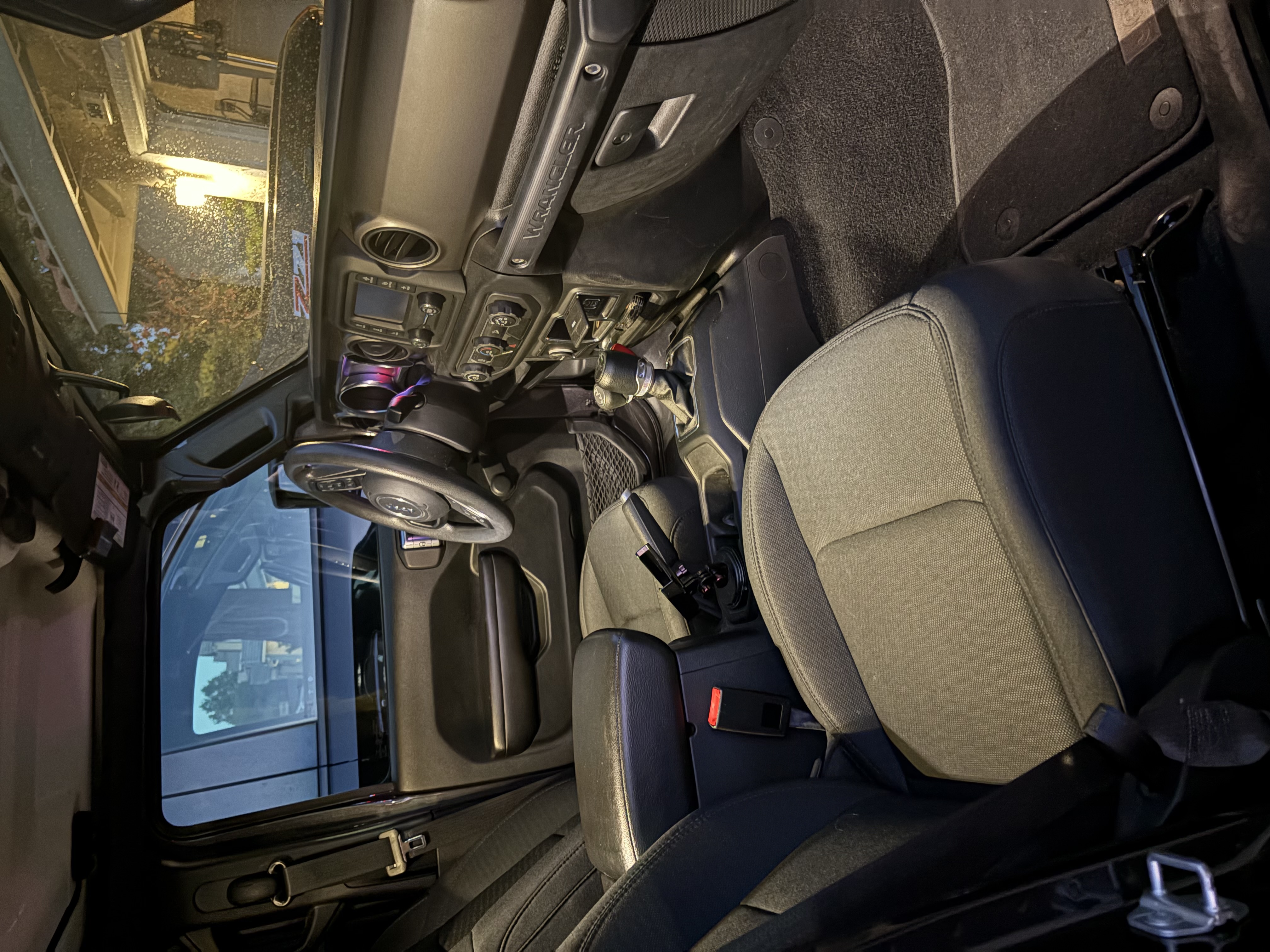 Used 2019 Jeep Wrangler Unlimited Sport AWD/4WD image 10