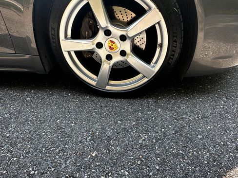 Used 2018 Porsche 718 Boxster RWD image 20