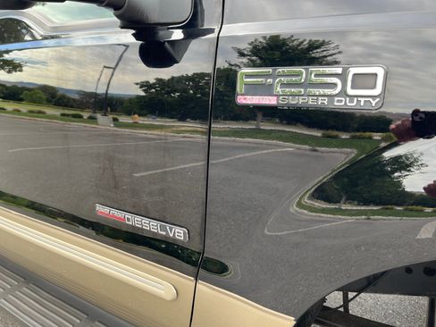 Used 2000 Ford F250 4x4 SuperCab Super Duty image 9