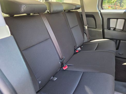 Used 2014 Toyota FJ Cruiser 4WD w/ Upgrade Package image 23