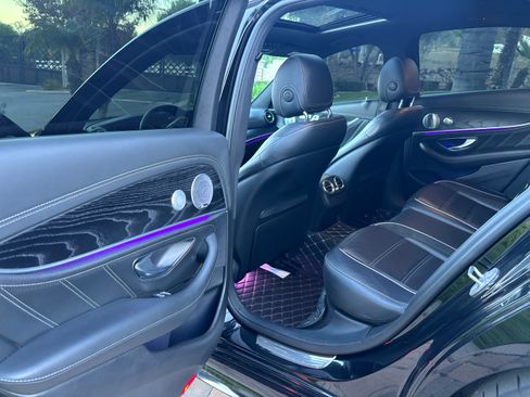 Used 2018 Mercedes-Benz E 63 AMG S image 31