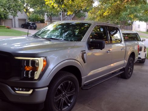Used 2022 Ford F150 XLT w/ Equipment Group 302A High AWD/4WD image 5