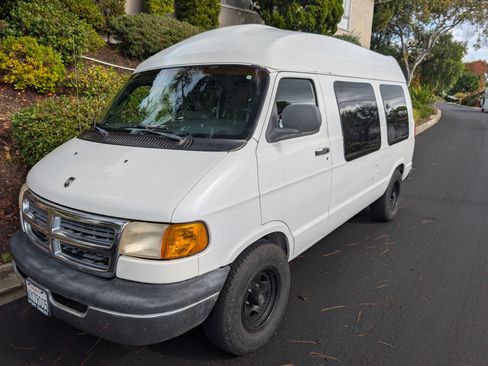 Used 2002 Dodge B1500 image 6